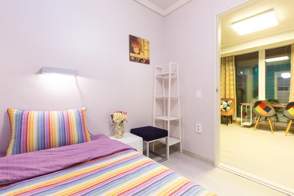 Oh Blue Guesthouse Seoul Værelse billede
