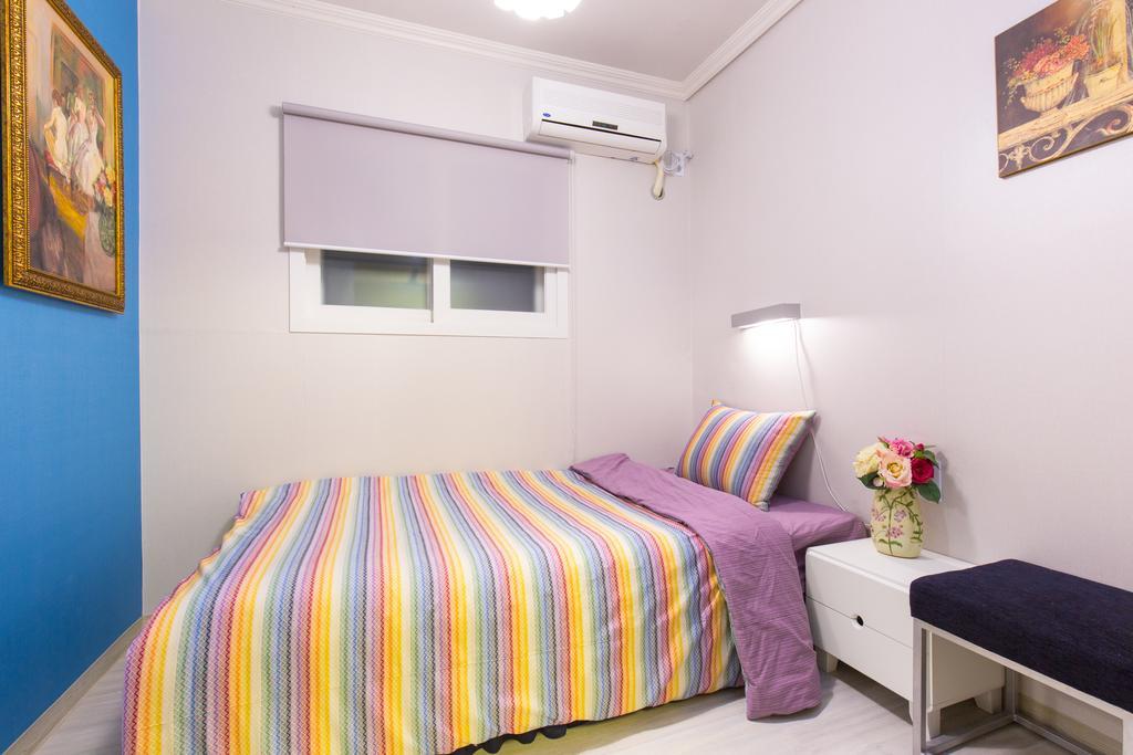 Oh Blue Guesthouse Seoul Værelse billede